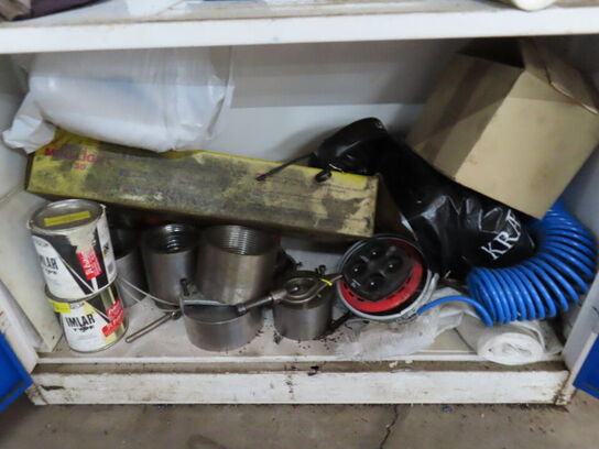 Værktøjsskab med indhold