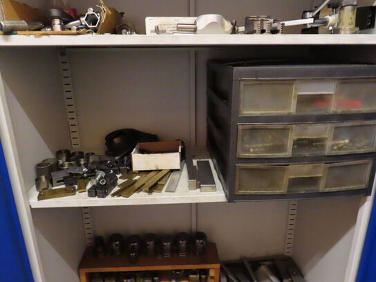 Værktøjsskab med indhold