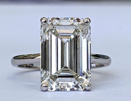 Kæmpe 9,35 ct Diamant og 18 kt. hvidguldring (Lab fremstillet*) IGI
