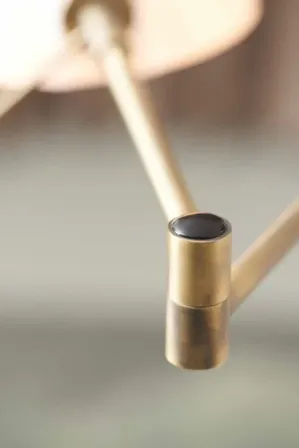 Halo Design kjøbenhavn væglampe i antique messing med opalglas(ubrugt)