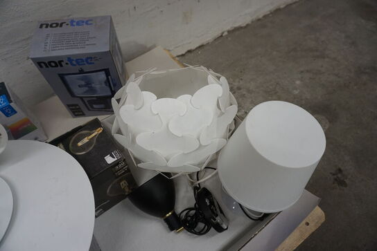 Diverse lamper + LED pærer NOR-TEC + WIZ