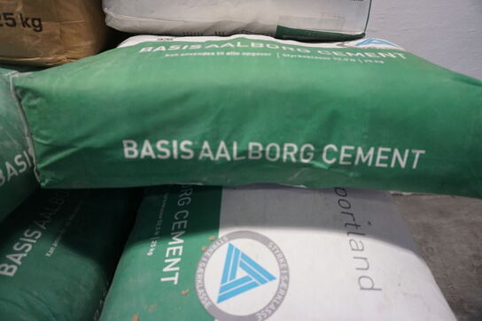 34 sække cement AALBORG CEMENT 