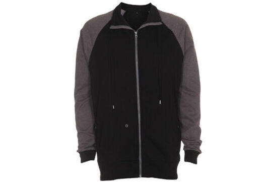 34 stk. t-shirt + 4 stk. sweatshirt