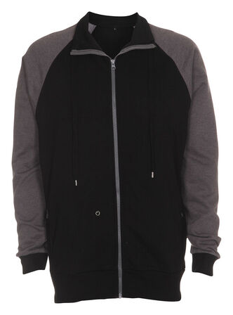 34 stk. t-shirt + 4 stk. sweatshirt