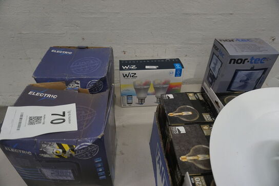 Diverse lamper + LED pærer NOR-TEC + WIZ