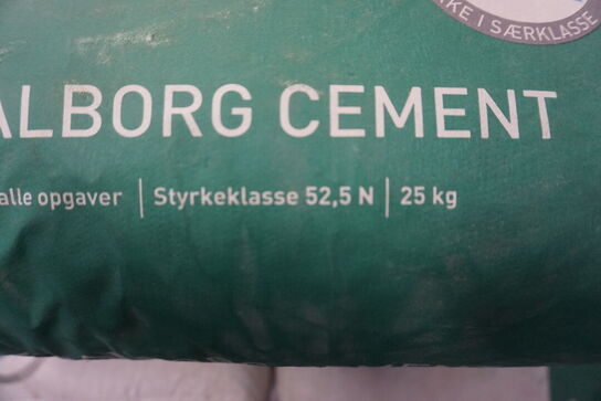 34 sække cement AALBORG CEMENT 