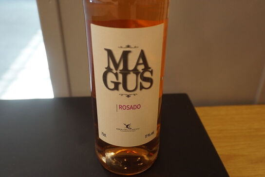 8 flasker MAGUS ROSÉ