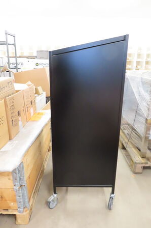 Afrydningsvogn sort, høj model med sidebeklædning 3 sider