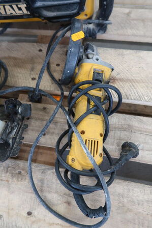 Arbejdsradio, rundsav og vinkelsliber DEWALT