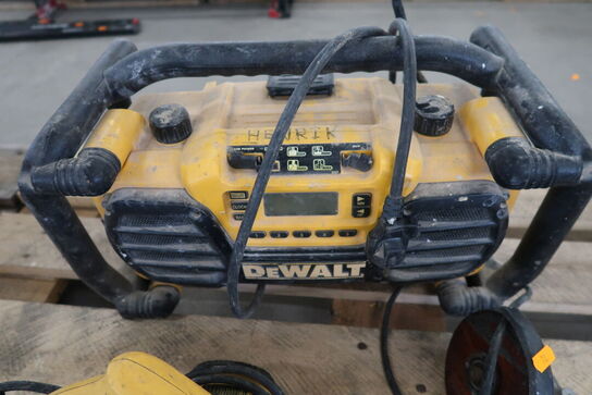 Arbejdsradio, rundsav og vinkelsliber DEWALT