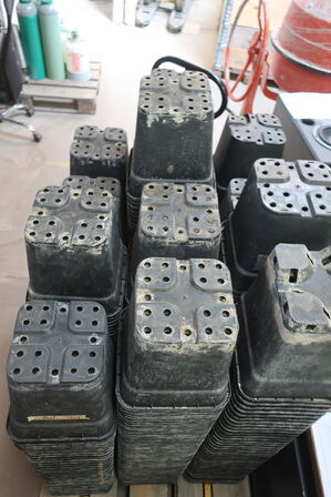 Ca. 400 stk. plastik potter 