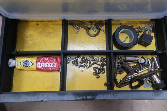 Værktøjkasse på hjul inkl. indhold