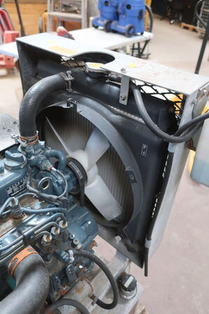 Hydraulikpumpe/trykstation m. KUBOTA D905 motor