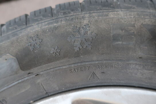 4 stk. dæk med fælge PETLAS 215/65R17