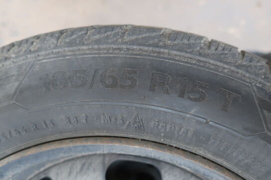 4 stk. dæk med fælge POLARIS 5 185/65R15