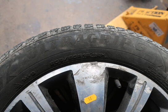 4 stk. dæk med fælge GOODYEAR  205/60R16