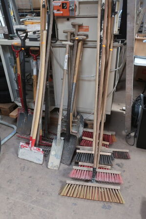 28 stk. haveredskaber