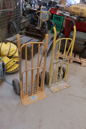 2 stk. sækkevogne dæk defekt