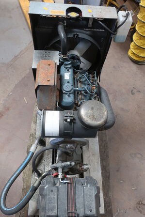 Hydraulikpumpe/trykstation m. KUBOTA D905 motor