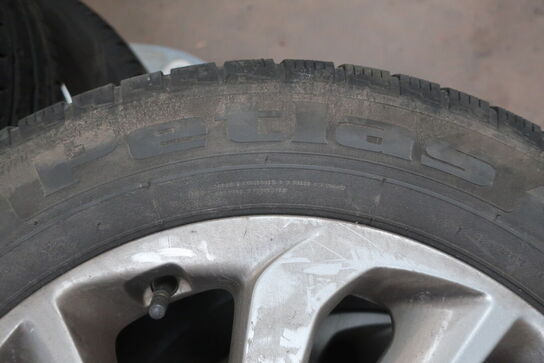 4 stk. dæk med fælge PETLAS 215/65R17