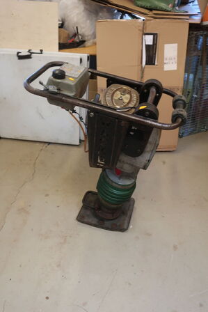 Jordloppe WACKER BS60Y