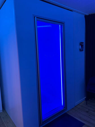 Cryo chamber