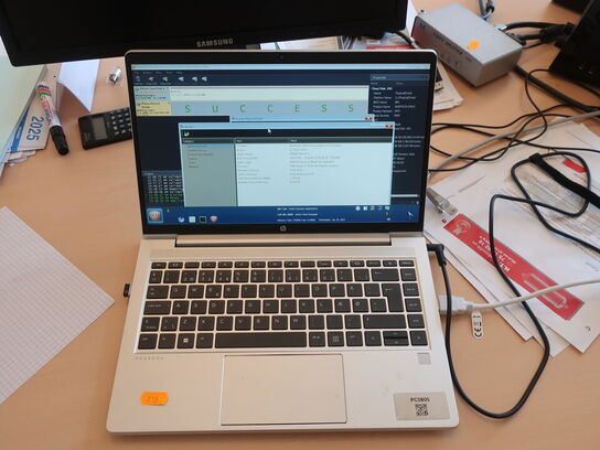 Bærbar PC HP ProBook 445 G10 AMD Ryzen 3 7330U | 8 GB | 256 GB NVMe