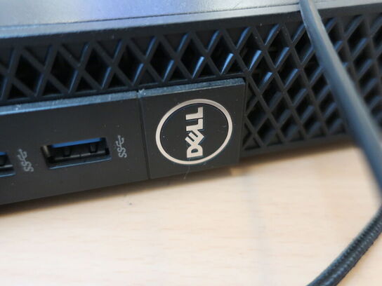 DELL OptiPlex 3050 | Intel i5-7500T | 8 GB | 256 GB SSD | SAMSUNG 22" skærm