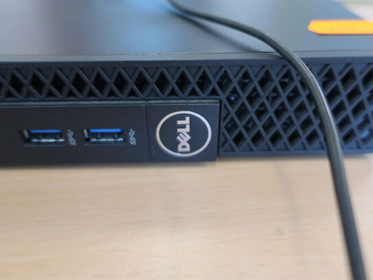 DELL OptiPlex 3050 | Intel i5-7500T | 8 GB | 256 GB SSD | SAMSUNG 22" skærm