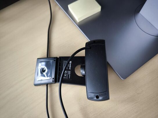 27" HP EliteDisplay E273, tastatur m.v.