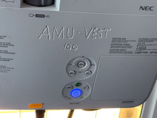 Projektor NEC ME311W inkl. lærred