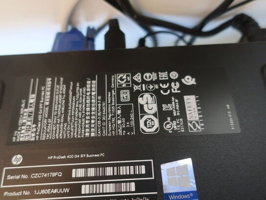 HP ProDesk | Intel i5-7500 | 8 GB | 256 GB SSD | HP 22" skærm