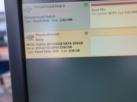 DELL OptiPlex 3050 | Intel i5-7500T | 8 GB | 256 GB SSD | SAMSUNG 22" skærm