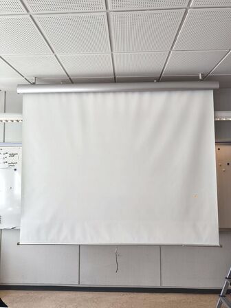 Projektor NEC ME311W inkl. lærred