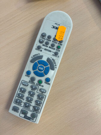 Projektor NEC ME301W inkl. lærred & højttalere