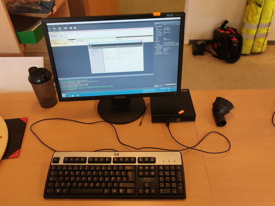 DELL OptiPlex 3050 | Intel i5-7500T | 8 GB | 256 GB SSD | SAMSUNG 22" skærm