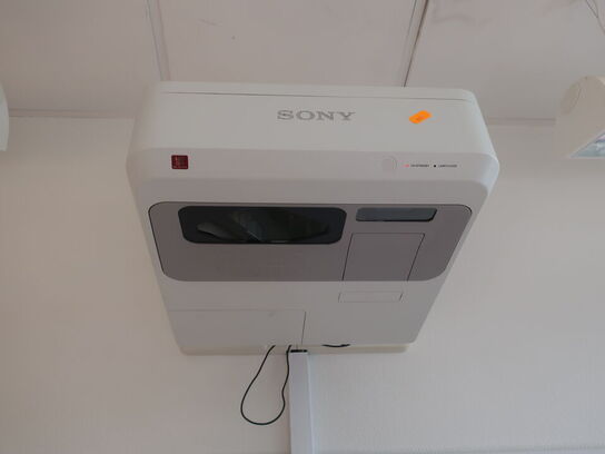 Projektor short-throw SONY VPL-SW526C