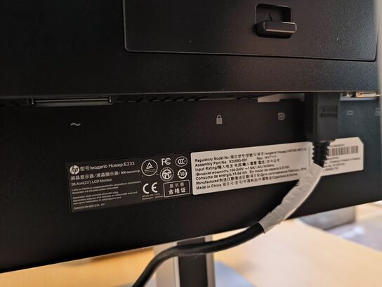 4 stk. skærme bl.a. HP & BENQ