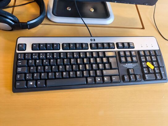 HP ProDesk | Intel i5-7500 | 8 GB | 128 GB SSD