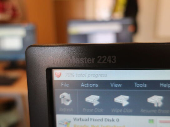 DELL OptiPlex 3050 | Intel i5-7500T | 8 GB | 256 GB SSD | SAMSUNG 22" skærm