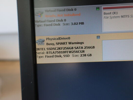 DELL OptiPlex 3050 | Intel i5-7500T | 8 GB | 256 GB SSD | SAMSUNG 22" skærm