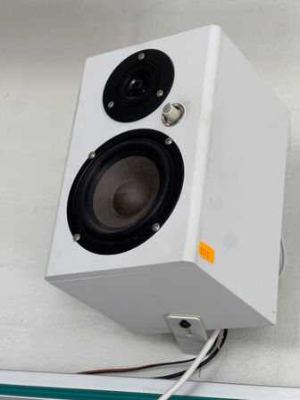 Projektor NEC ME301W inkl. lærred & højttalere