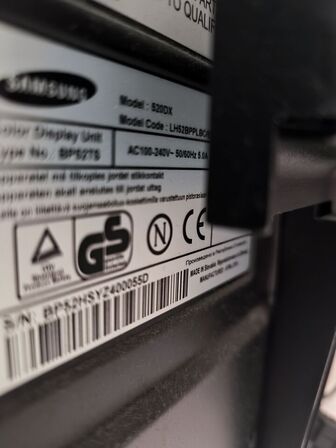 Display 52" SAMSUNG 520DX