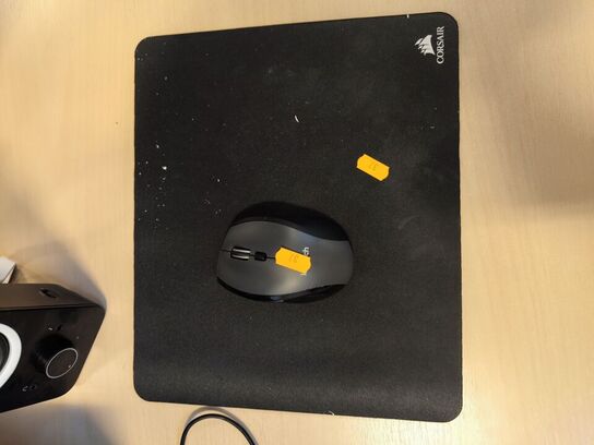 Desktop PC HP Z240 inkl. 3x 27" HP skærme, mus, tastatur m.v. (læs bekrivelse)