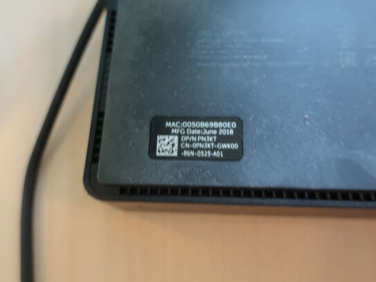 2 stk. HP EliteDisplay 27" skærme inkl. div. tilbehør