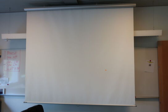 Projektor NEC ME311W inkl. lærred