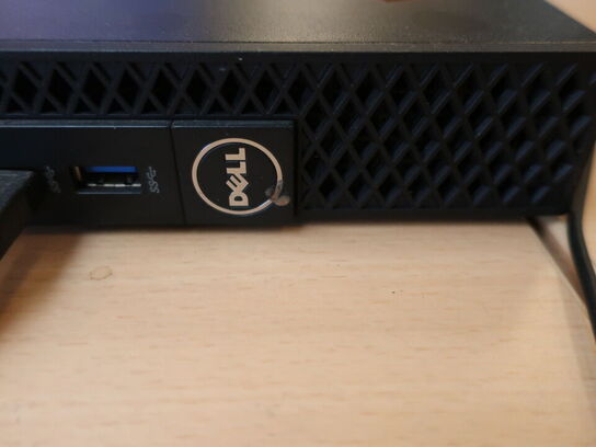 DELL OptiPlex 3050 | Intel i5-7500T | 8 GB | 256 GB SSD | SAMSUNG 22" skærm