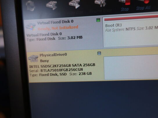 DELL OptiPlex 3050 | Intel i5-7500T | 8 GB | 256 GB SSD | SAMSUNG 22" skærm