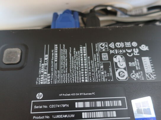 HP ProDesk | Intel i5-7500 | 8 GB | 256 GB SSD | HP 22" skærm