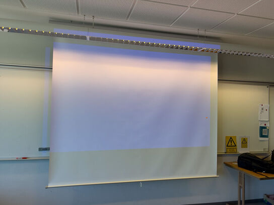 Projektor NEC ME301W inkl. lærred